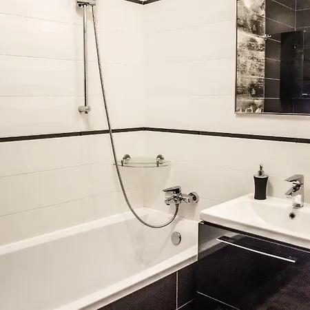 Apartament Expo Brylowska Апартаменты *