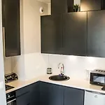 Apartment Expo Brylowska Warschau